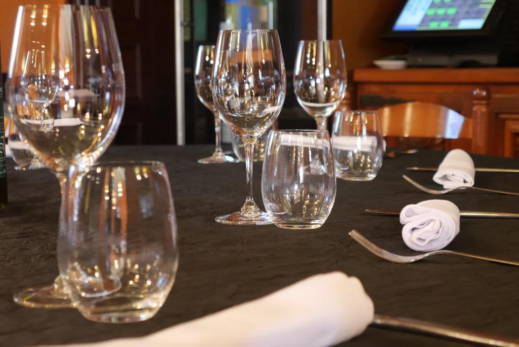 Hotel Restaurant El Bosc Banyeres del Penedes Zewnętrze zdjęcie