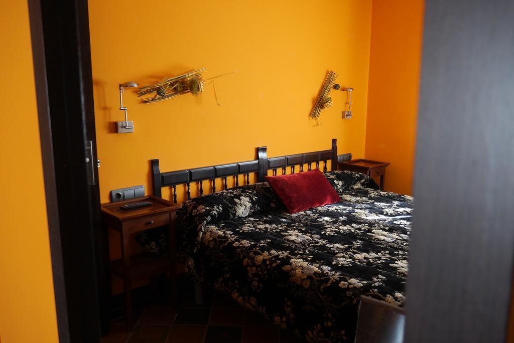 Hotel Restaurant El Bosc Banyeres del Penedes Zewnętrze zdjęcie