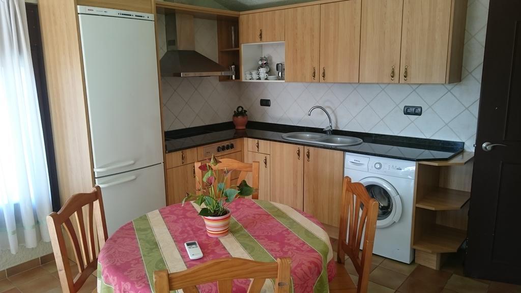 Hotel Restaurant El Bosc Banyeres del Penedes Zewnętrze zdjęcie