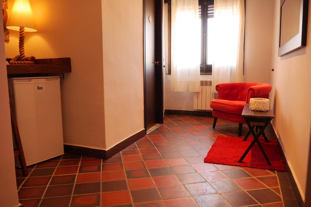 Hotel Restaurant El Bosc Banyeres del Penedes Zewnętrze zdjęcie
