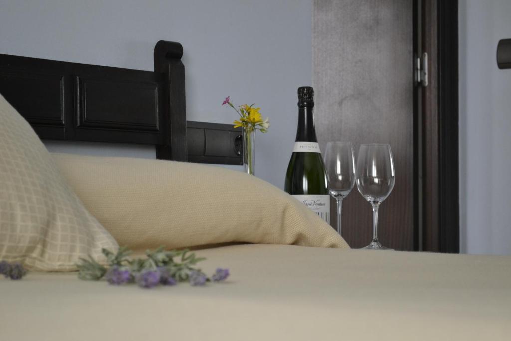 Hotel Restaurant El Bosc Banyeres del Penedes Pokój zdjęcie